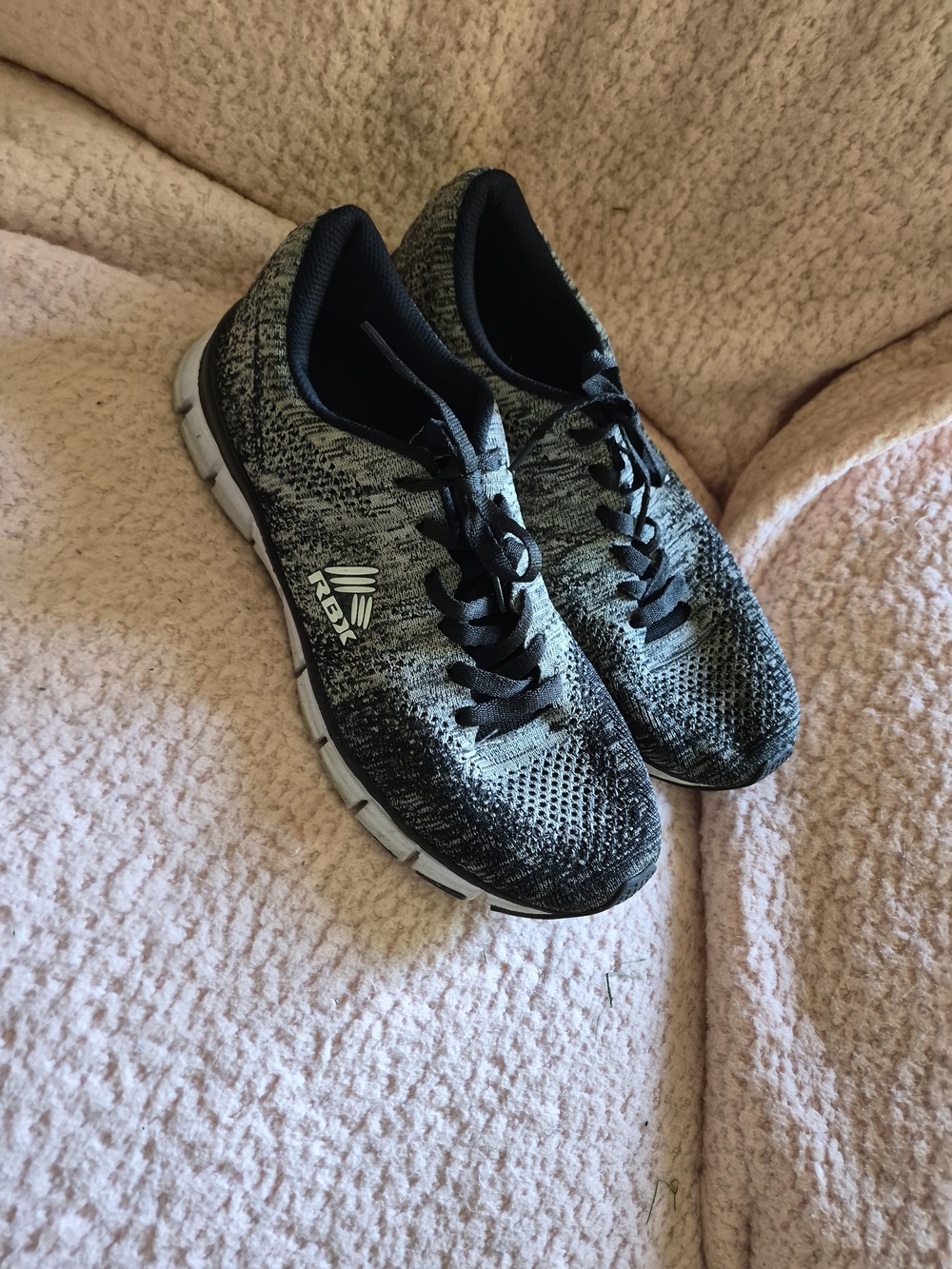 Men's Black and Gray Knit Athletic Sneakers
